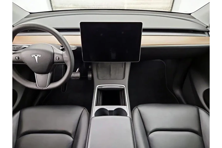 $39998 : Tesla Model Y 2024 AWD Long image 9