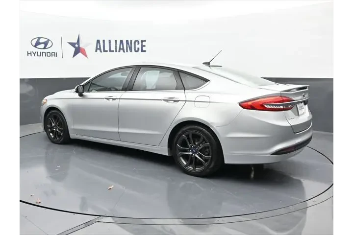 $13580 : Ford Fusion 2018 SE 4dr Seda image 4
