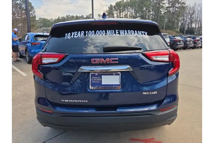 $22493 : GMC Terrain 2023 SLE 4dr SUV image 6