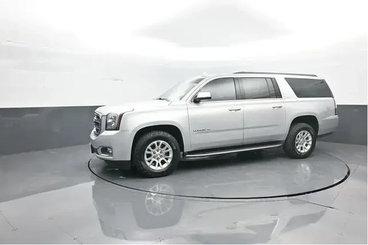$22902 : GMC Yukon XL 2017 4x4 SLT 4d image 4