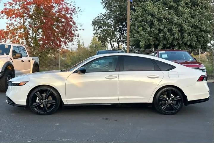 $29769 : Honda Accord Hybrid 2024 Spo image 6