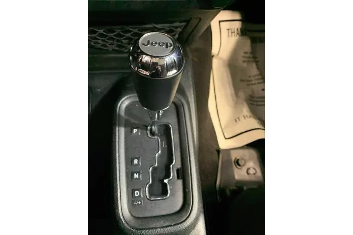 $22789 : Jeep Wrangler JK Unlimited 2 image 7