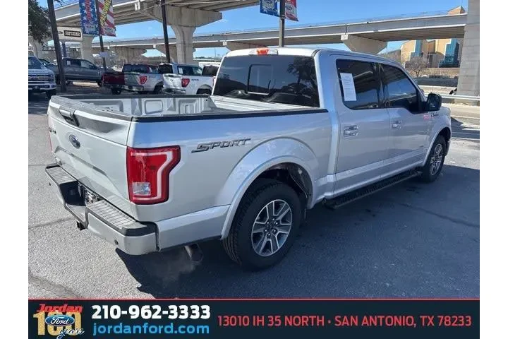 $16846 : Ford F-150 2016 4x2 XLT 4dr image 9