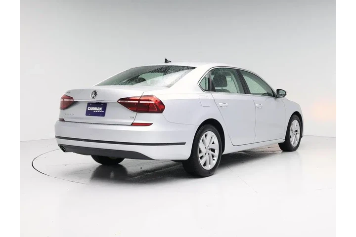 $14599 : Volkswagen Passat 2018 2.0T image 8