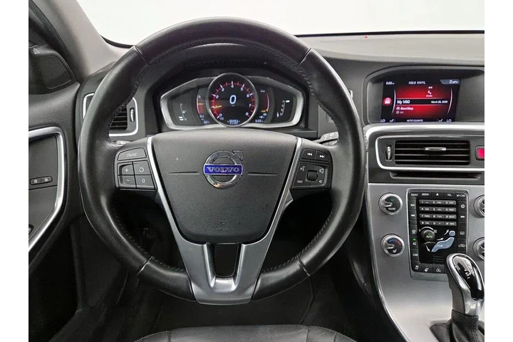 $18998 : Volvo V60 Cross Country 2018 image 9