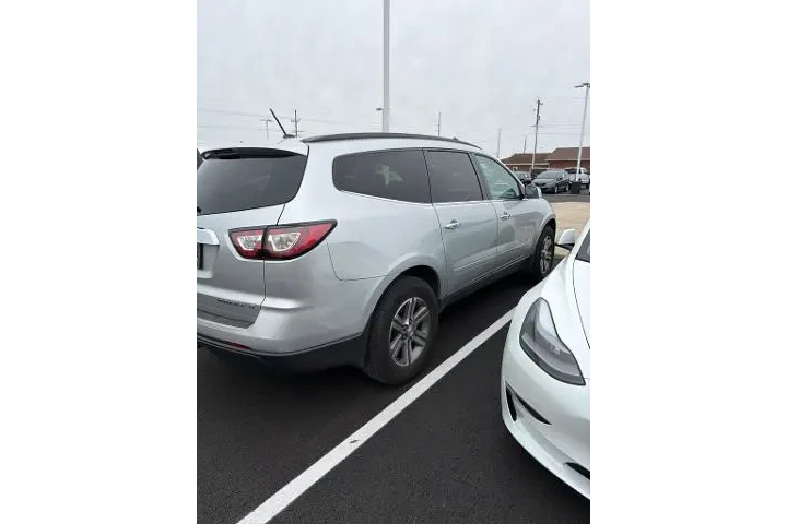 $8048 : Chevrolet Traverse 2015 AWD image 3