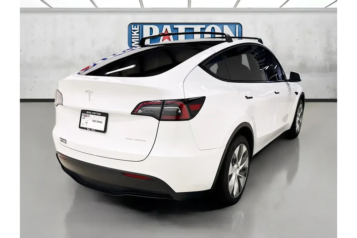 $28971 : Tesla Model Y 2023 AWD Long image 7