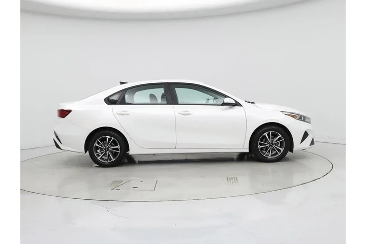 $19998 : Kia Forte 2024 LXS 4dr Sedan image 7