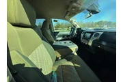 $39999 : Toyota Tundra 2019 4x4 SR5 4 thumbnail
