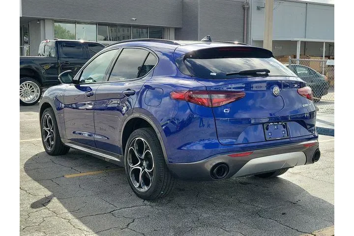 $24990 : Alfa Romeo Stelvio 2023 AWD image 3