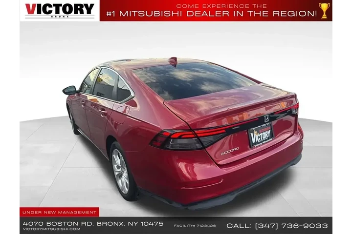 $19337 : Honda Accord 2023 LX 4dr Sed image 6