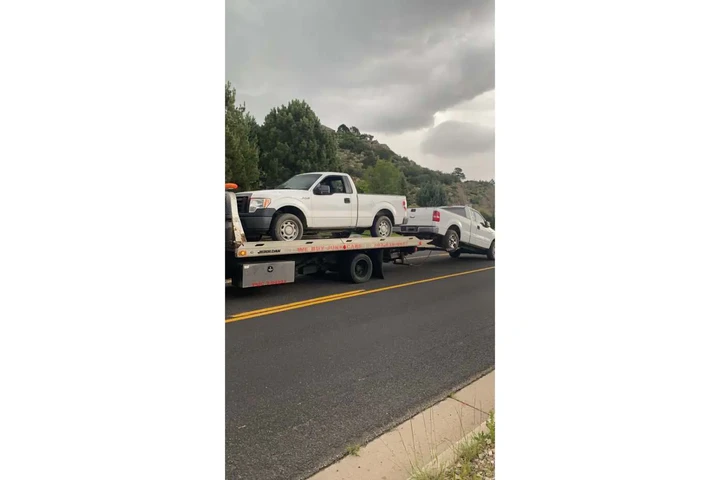 Black Eagle Towing image 2