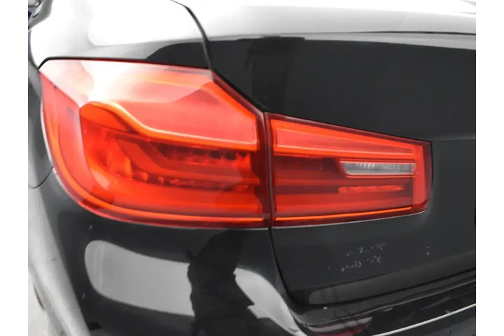 $18526 : BMW 5 Series 2019 530i 4dr S image 8