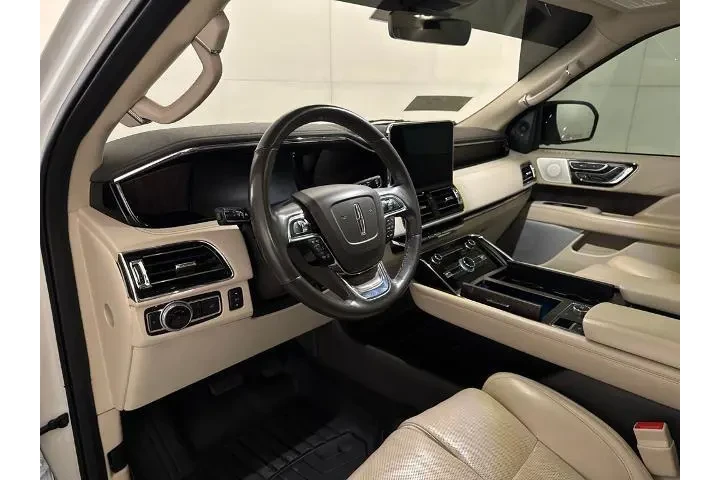 $38900 : Lincoln Navigator 2020 4x4 R image 6