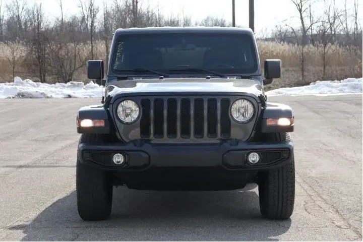 $29950 : Jeep Wrangler Unlimited 2021 image 3