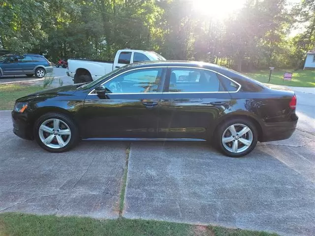 $4000 : 2012 Volkswagen Passat SE image 3