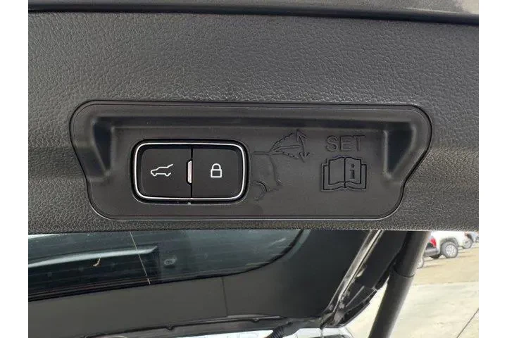 $28791 : Ford Explorer 2023 XLT 4dr S image 9