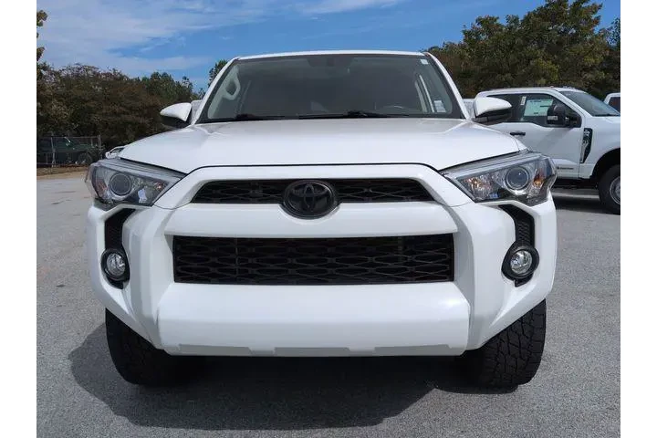 $28522 : Toyota 4Runner 2017 4x4 SR5 image 8