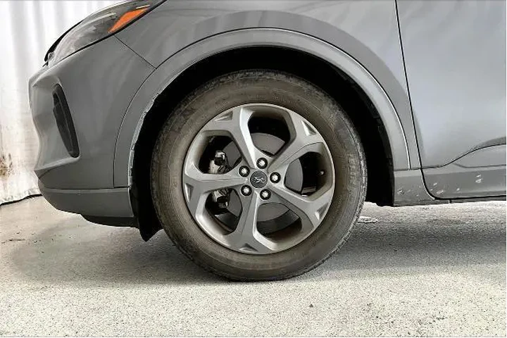 $20091 : Ford Escape 2023 ST-Line 4dr image 4