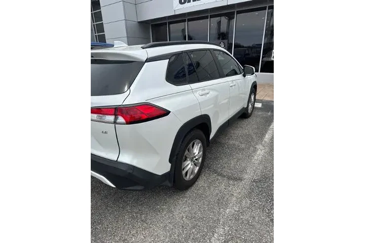 $26992 : Toyota Corolla Cross 2023 LE image 7