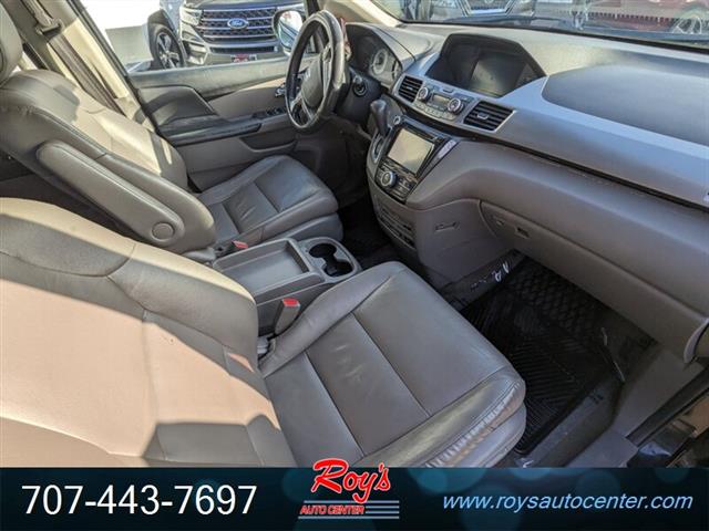 $11995 : 2014 Odyssey Touring Minivan image 9