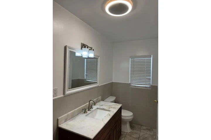 $3750 : Casa de Renta en Bellflower Ca image 8