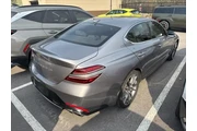 $27989 : Genesis G70 2023 2.0T 4dr Se thumbnail