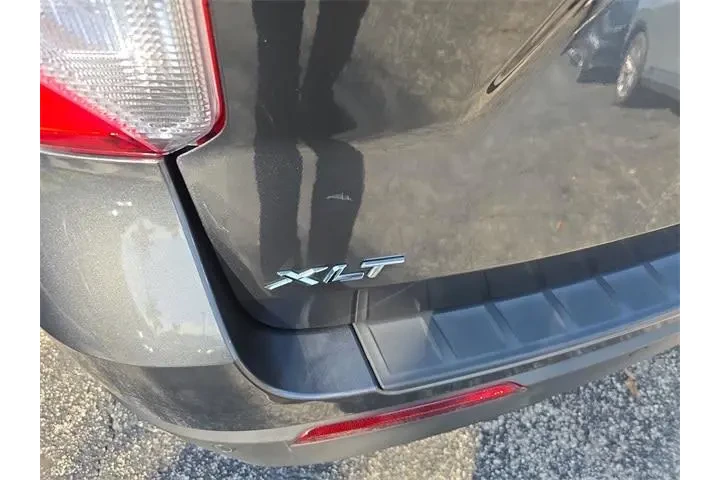 Ford Explorer 2020 XLT 4dr S image 5