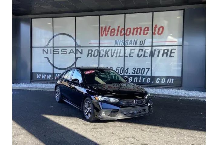 $19869 : Honda Civic 2024 LX 4dr Hatc image 1