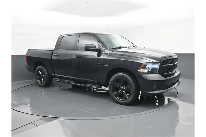 $16997 : Ram 1500 2015 4x4 Express 4d image 3