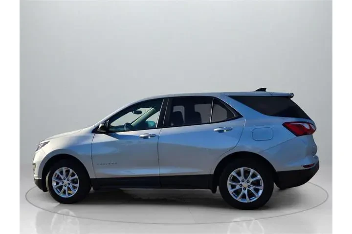 $15792 : Chevrolet Equinox 2021 LS 4d image 4