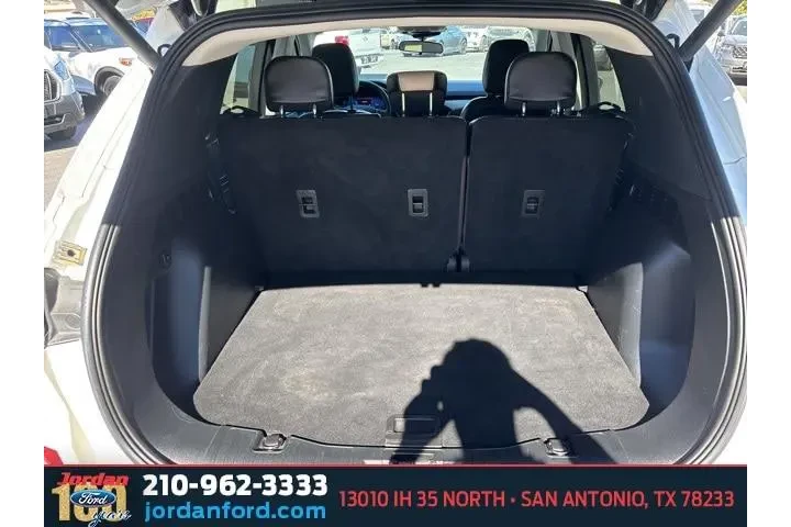 $17338 : Ford Escape 2021 SEL 4dr SUV image 3