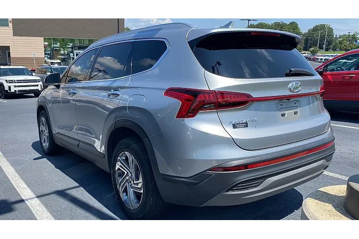$23980 : Hyundai SANTA FE 2023 SEL 4d image 4