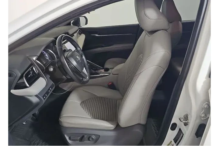 $19800 : Toyota Camry 2019 SE 4dr Sed image 5