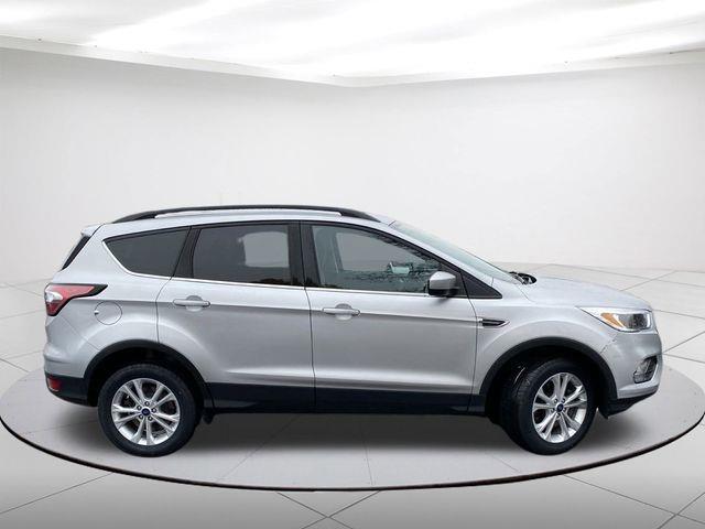 $13998 : Pre-Owned 2018 Escape SE image 2