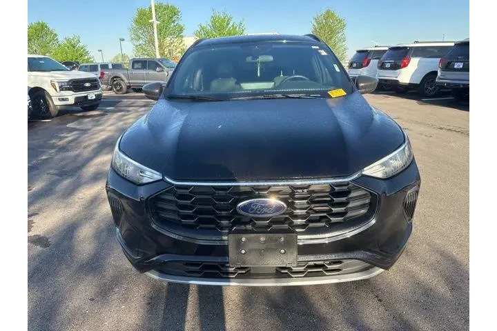 $22000 : Ford Escape 2023 ST-Line 4dr image 2
