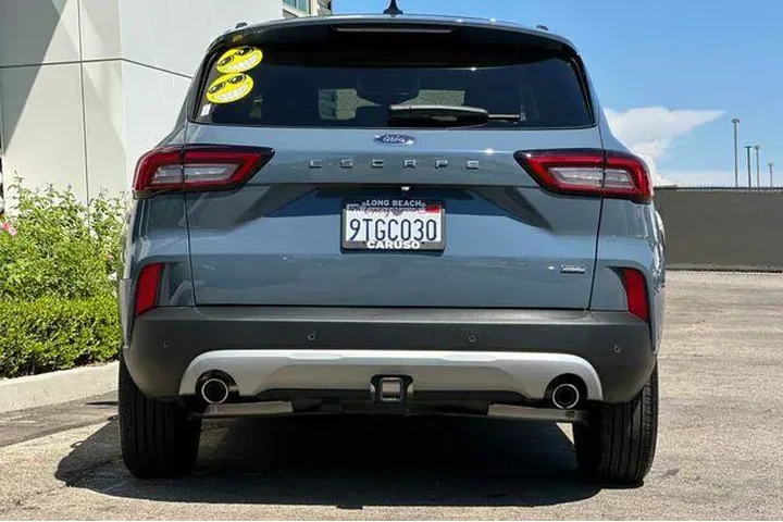 $29975 : Ford Escape Plug-In Hybrid 2 image 4