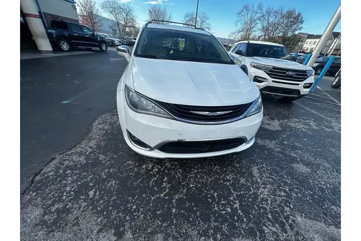 $13400 : Chrysler Pacifica Hybrid 201 image 2