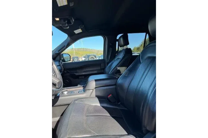 $29000 : Ford Expedition 2019 4x2 Lim image 8