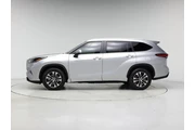 $34998 : Toyota Highlander 2023 Plati thumbnail