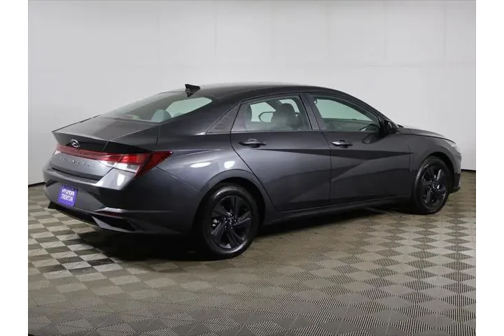 $18449 : Hyundai ELANTRA 2023 SEL 4dr image 9