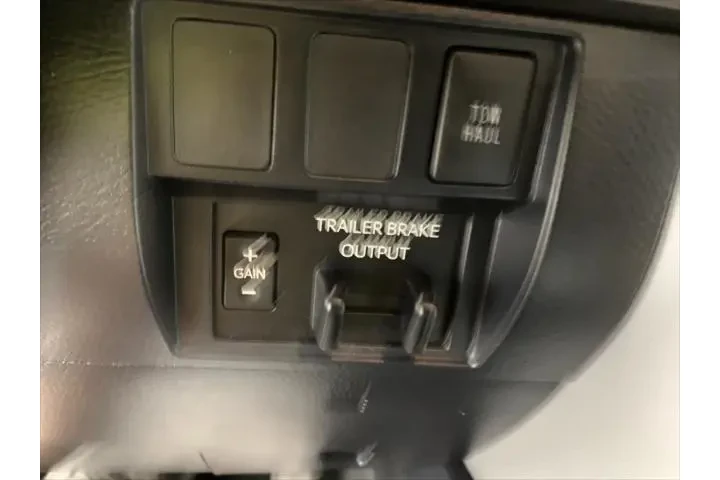 $35789 : Toyota Tundra 2020 4x4 SR5 4 image 10