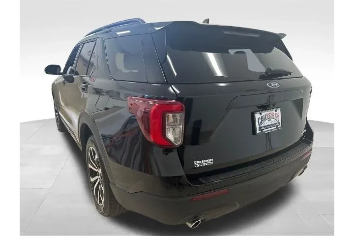 $35615 : Ford Explorer 2023 AWD ST-Li image 4