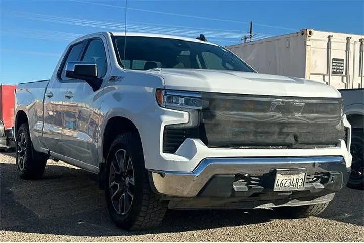 $29800 : Chevrolet Silverado 1500 202 image 2