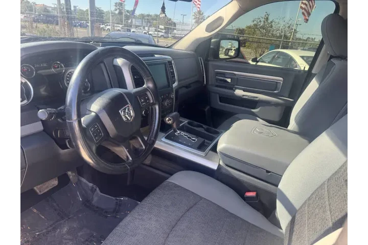 $11797 : 2013 RAM 1500 Lone Star image 10