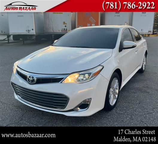 $13500 : Used 2014 Avalon 4dr Sdn XLE image 1