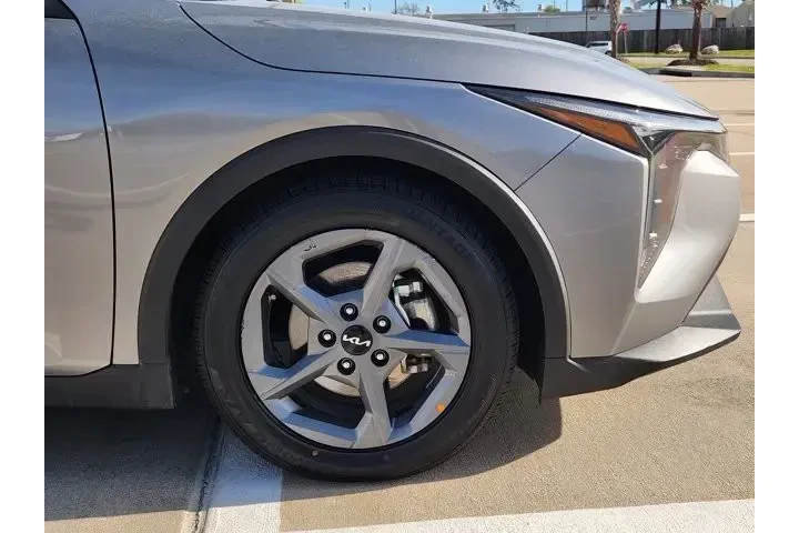 $20853 : Kia K4 2025 LXS 4dr Sedan image 8