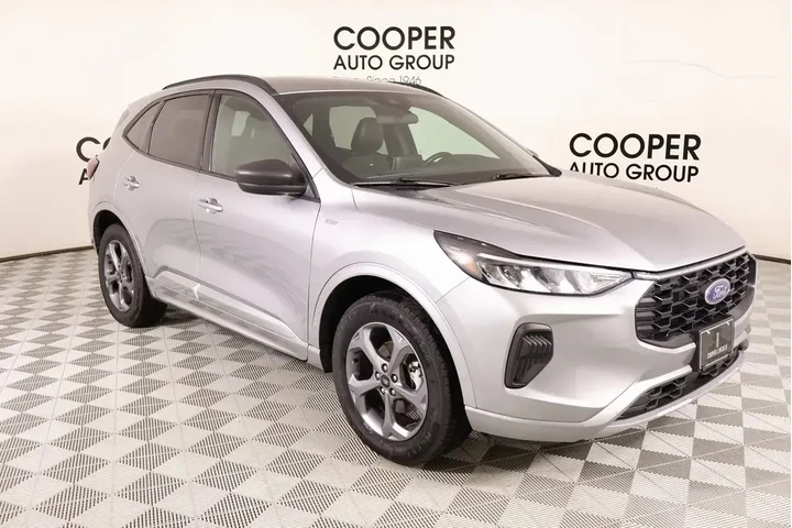 $18469 : Ford Escape 2023 AWD ST-Line image 1