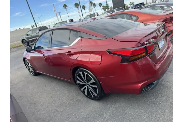 $14999 : Nissan Altima 2019 2.5 SR 4d image 7