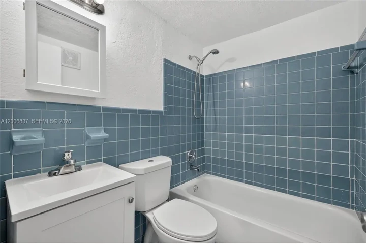 $1300 : 2 habitaciones y 1 baño image 4